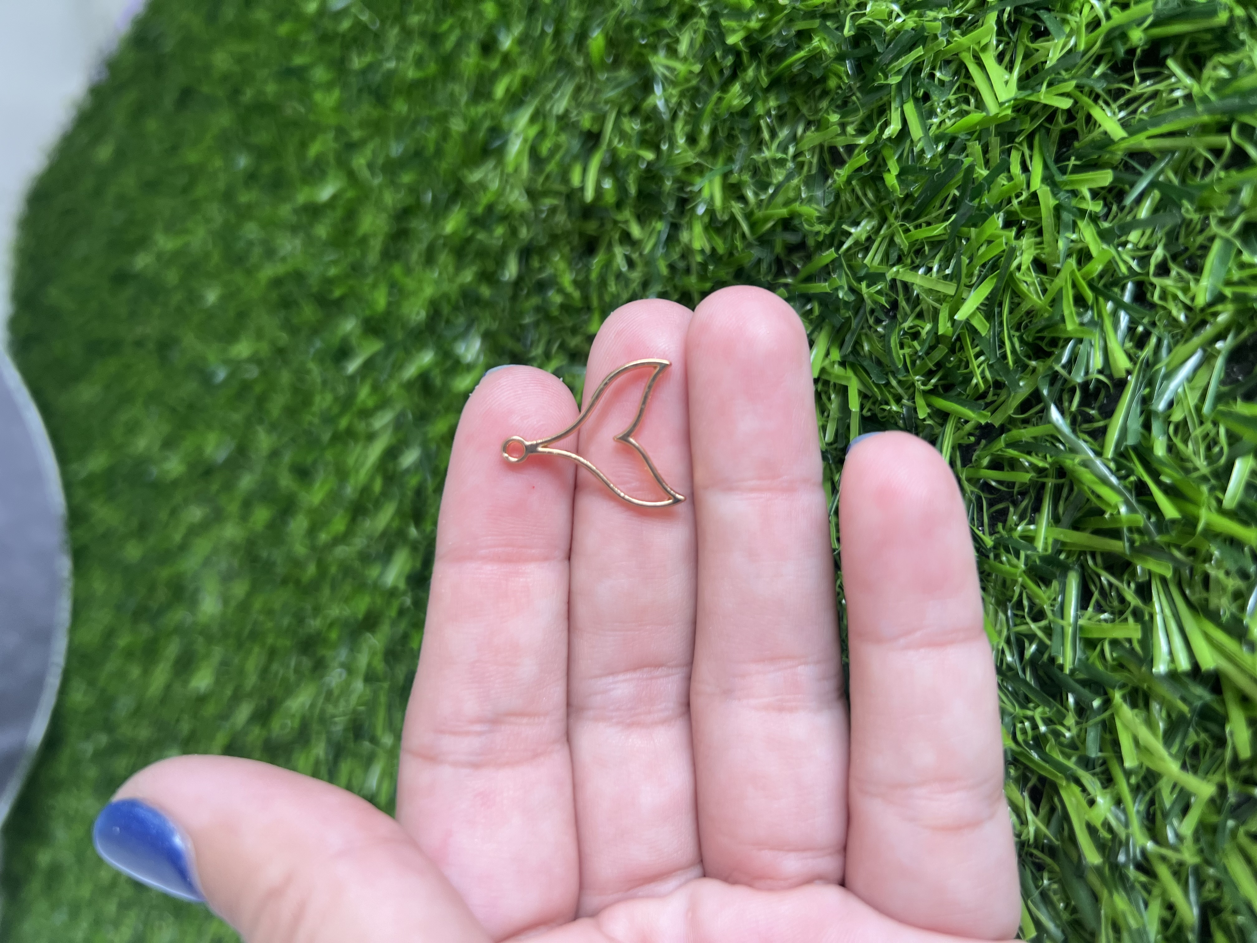 Bisel Cola De Ballena Dorada