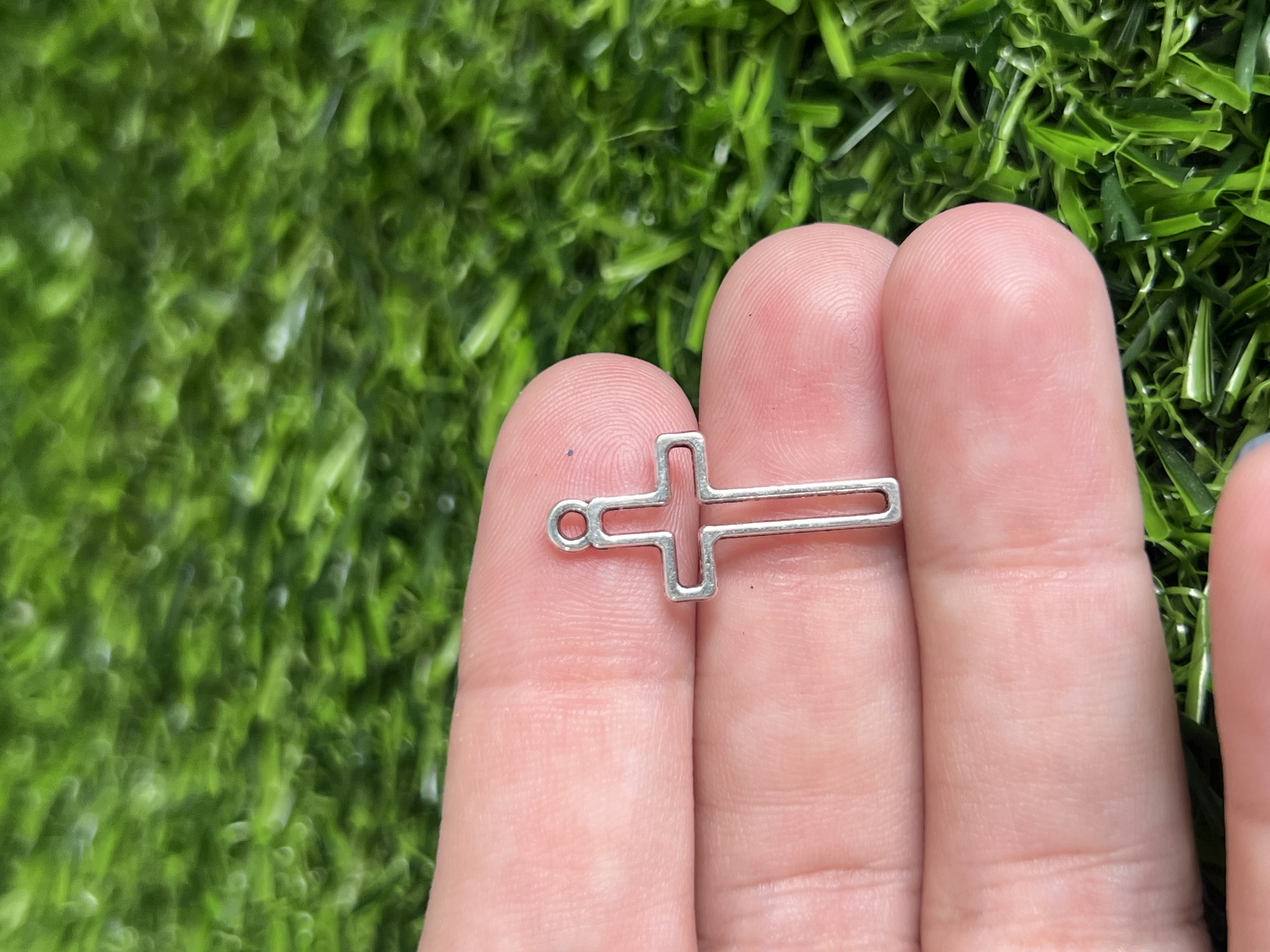 Bisel Cruz 20 X36mm Plateada