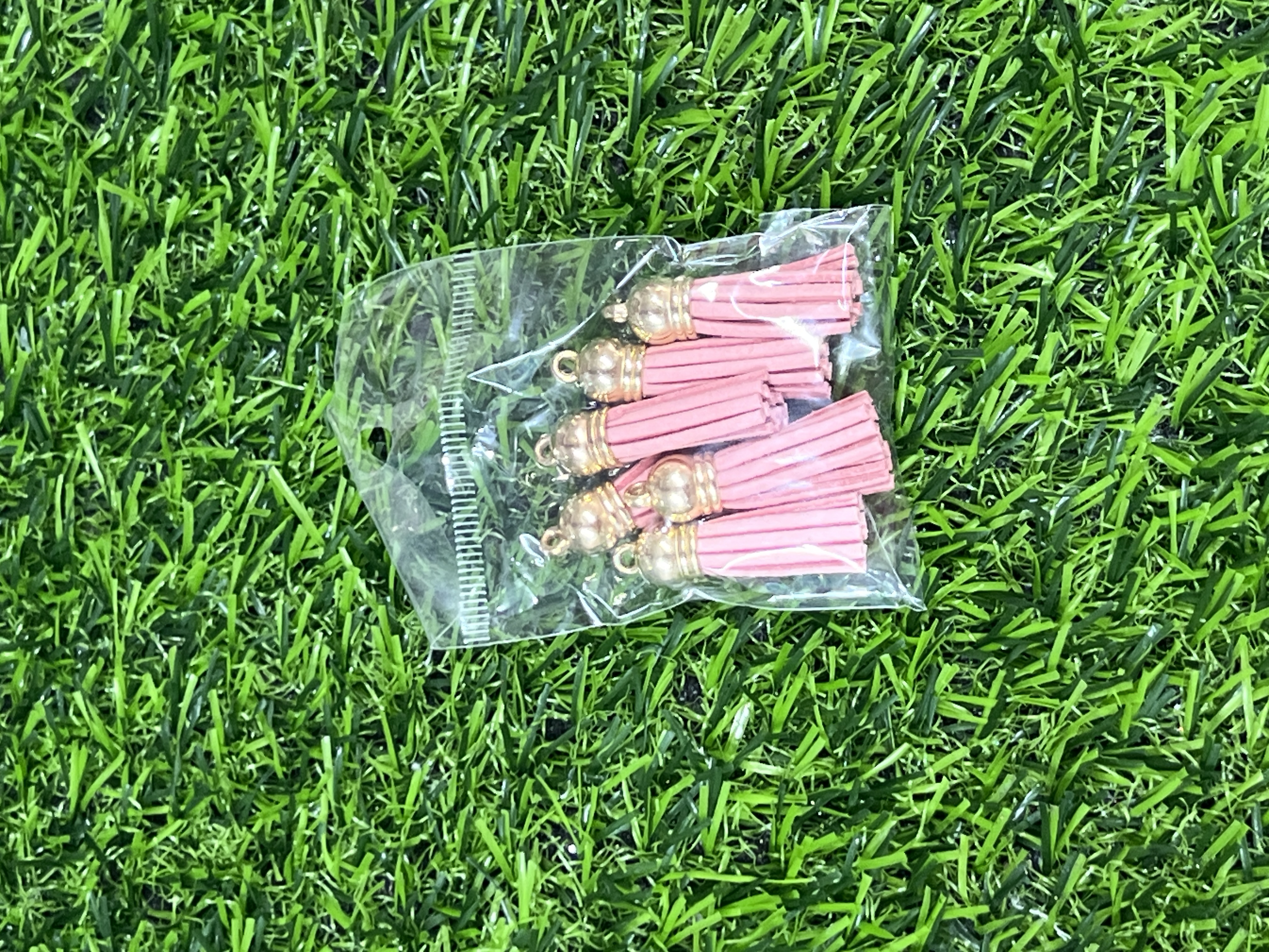 Borlas De Cuerina Tapa Dorada Color Palo Rosa Viejo