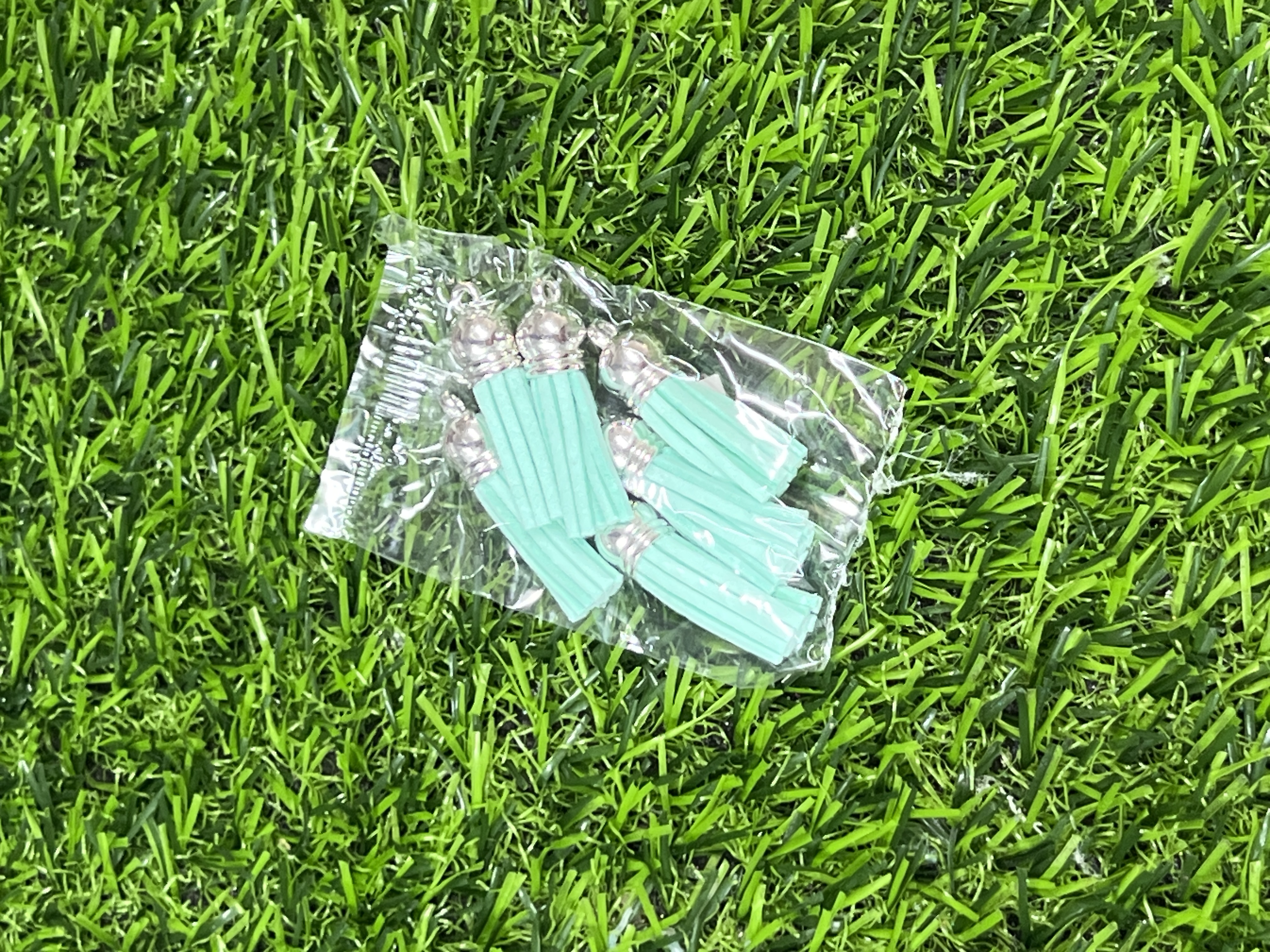 Borlas De Cuerina Tapa Plateada Color Aquamarina