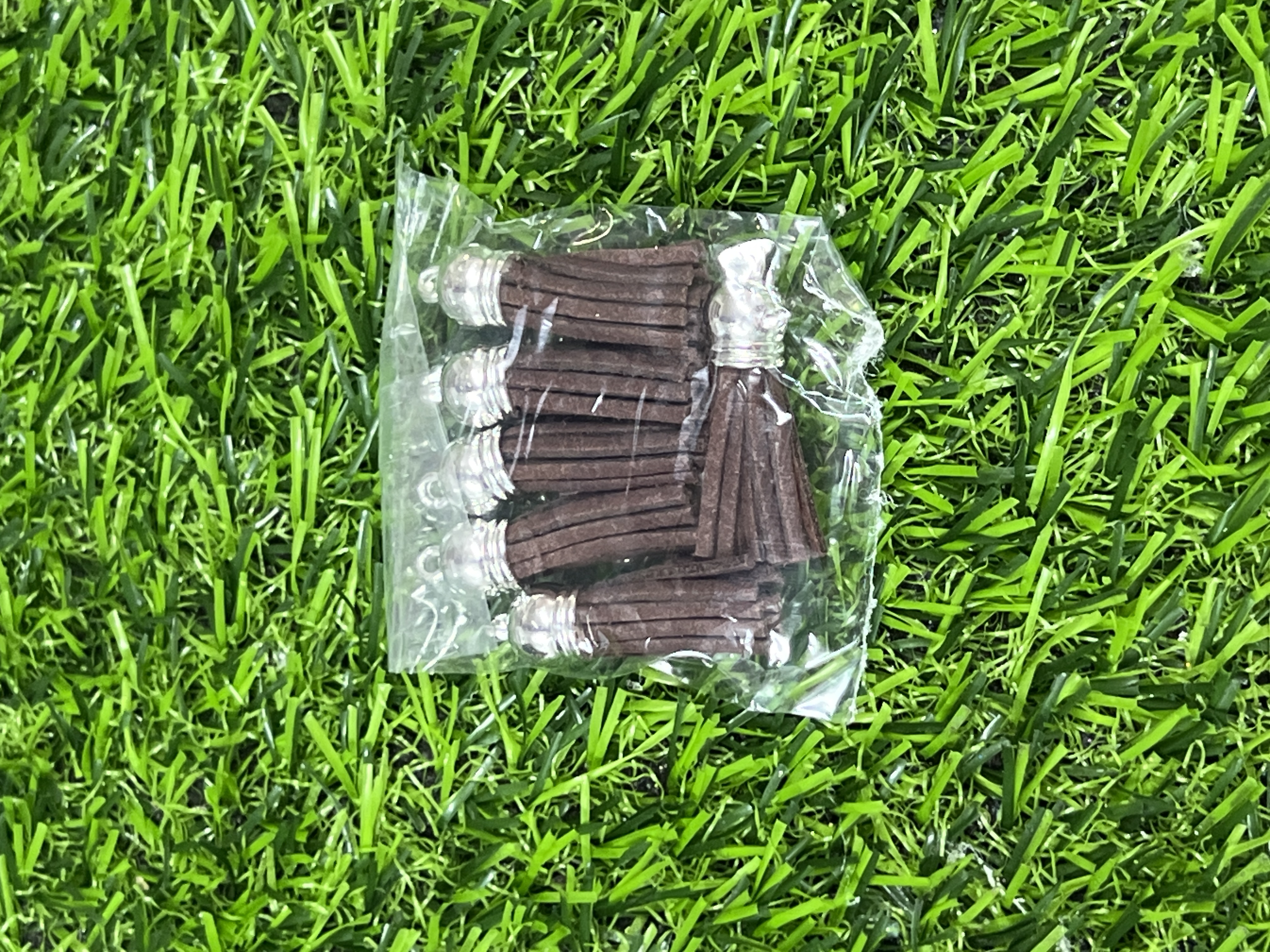 Borlas De Cuerina Tapa Plateada Color MarrÓn Cafe