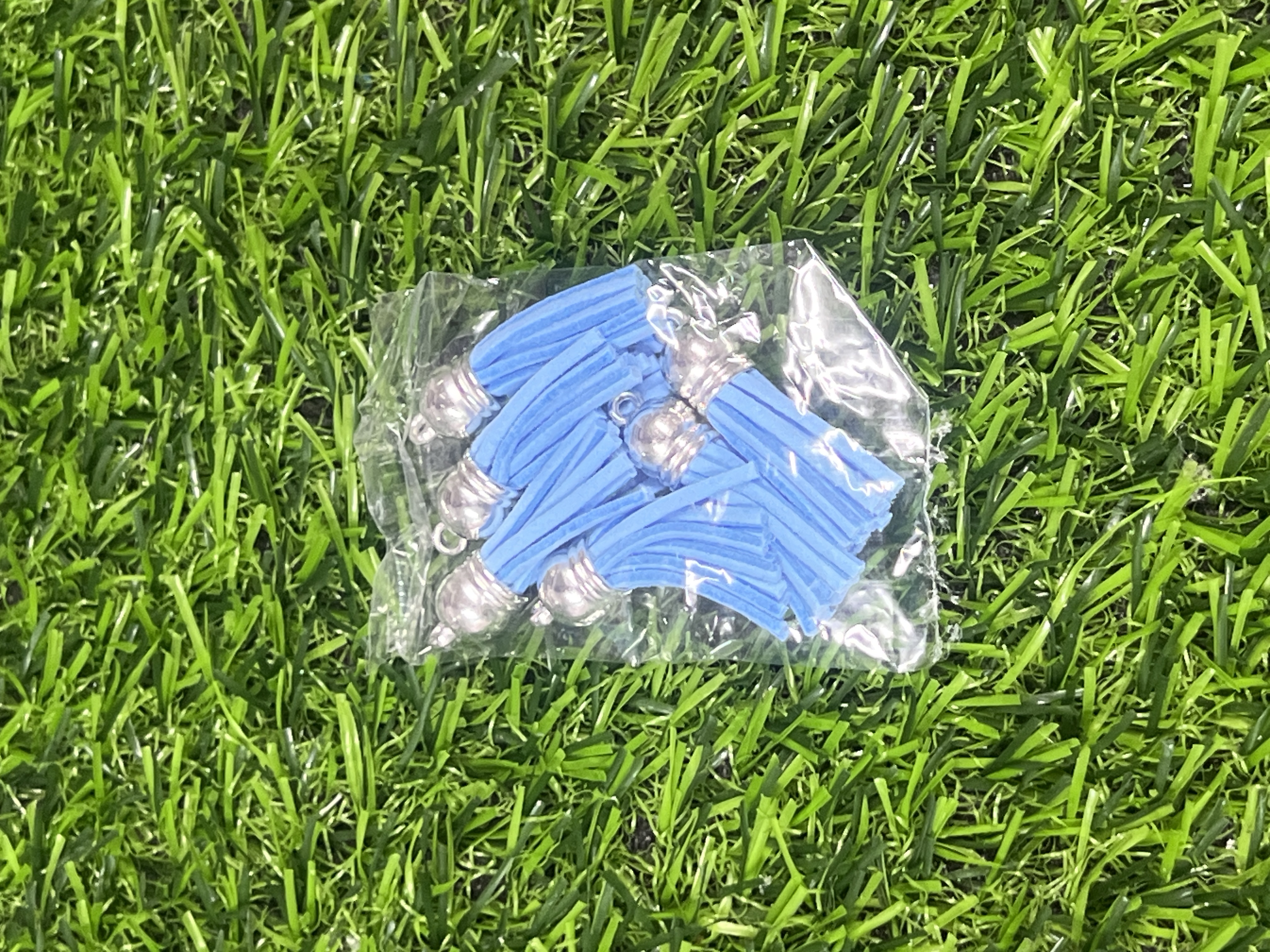 Borlas De Cuerina Tapa Plateada Color Azul Celeste