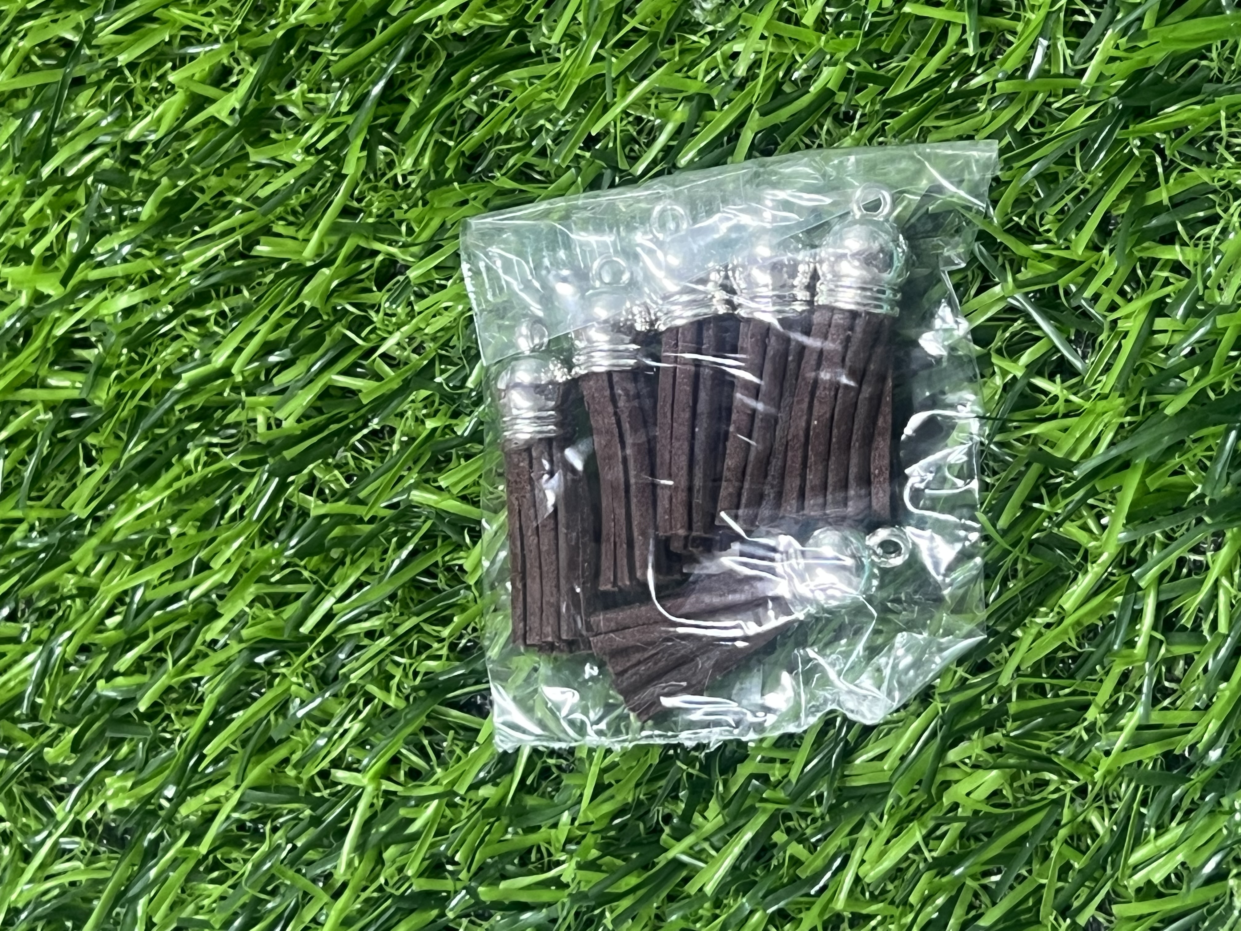 Borlas Cuerina Tapa Plateada Color Marrón Cafe