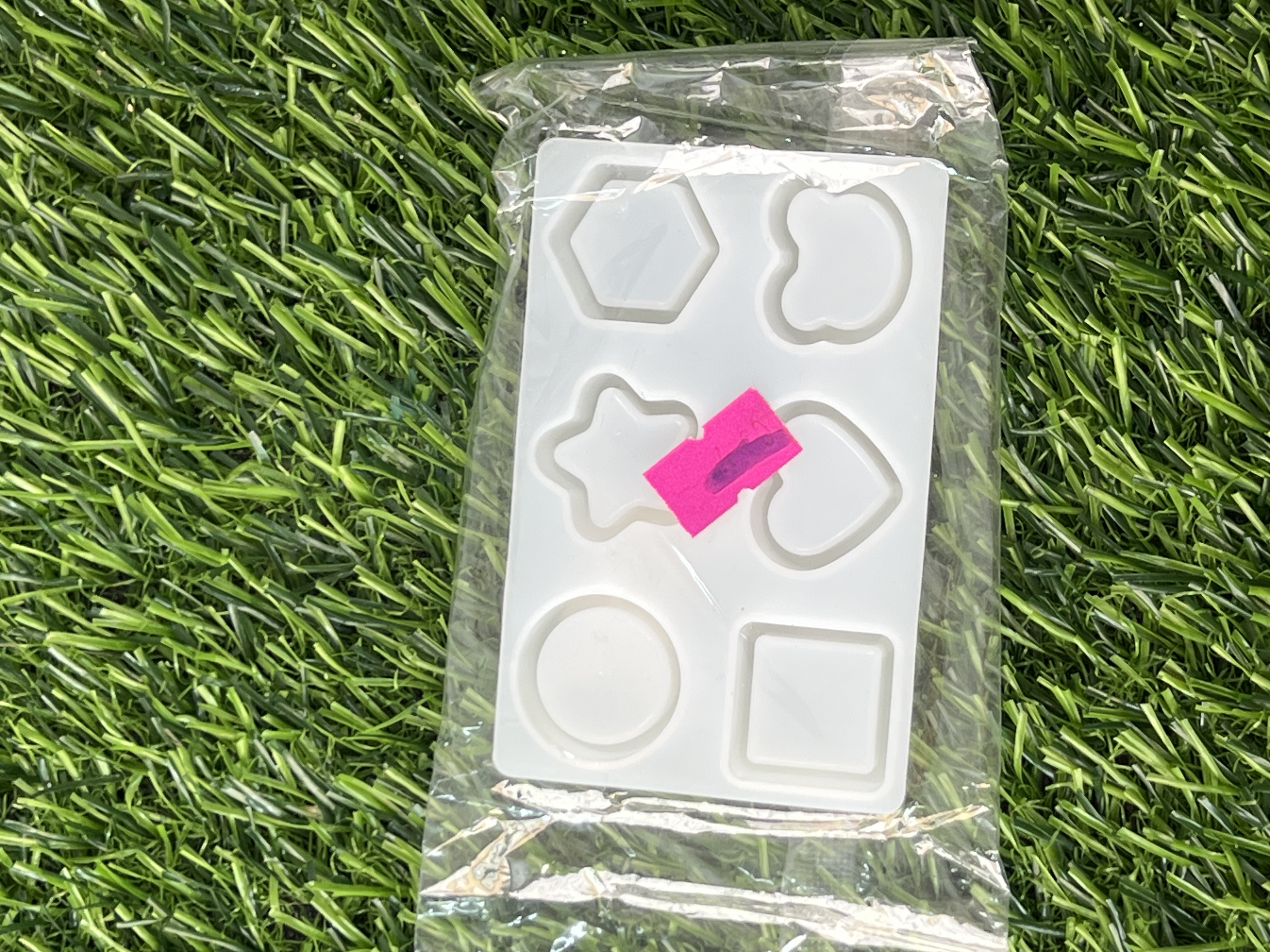 Molde Llavero Mini Shakers 6 Cavidades 2,5cm Cada Uno